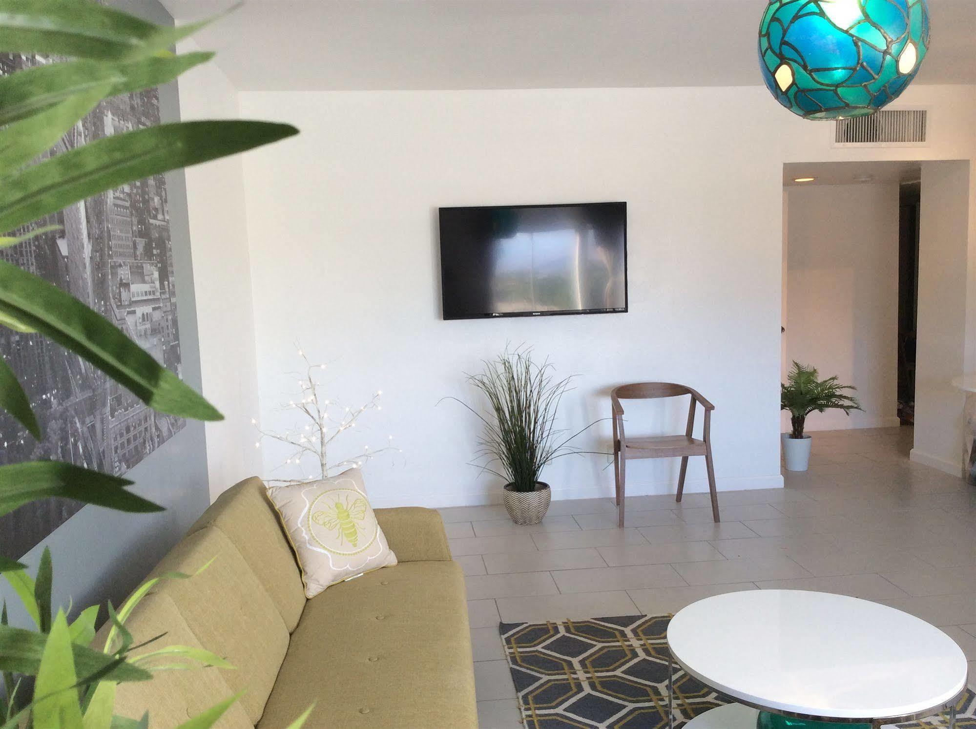 Modern Downtown Condo Palm Springs Esterno foto