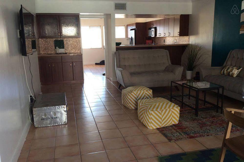 Modern Downtown Condo Palm Springs Esterno foto