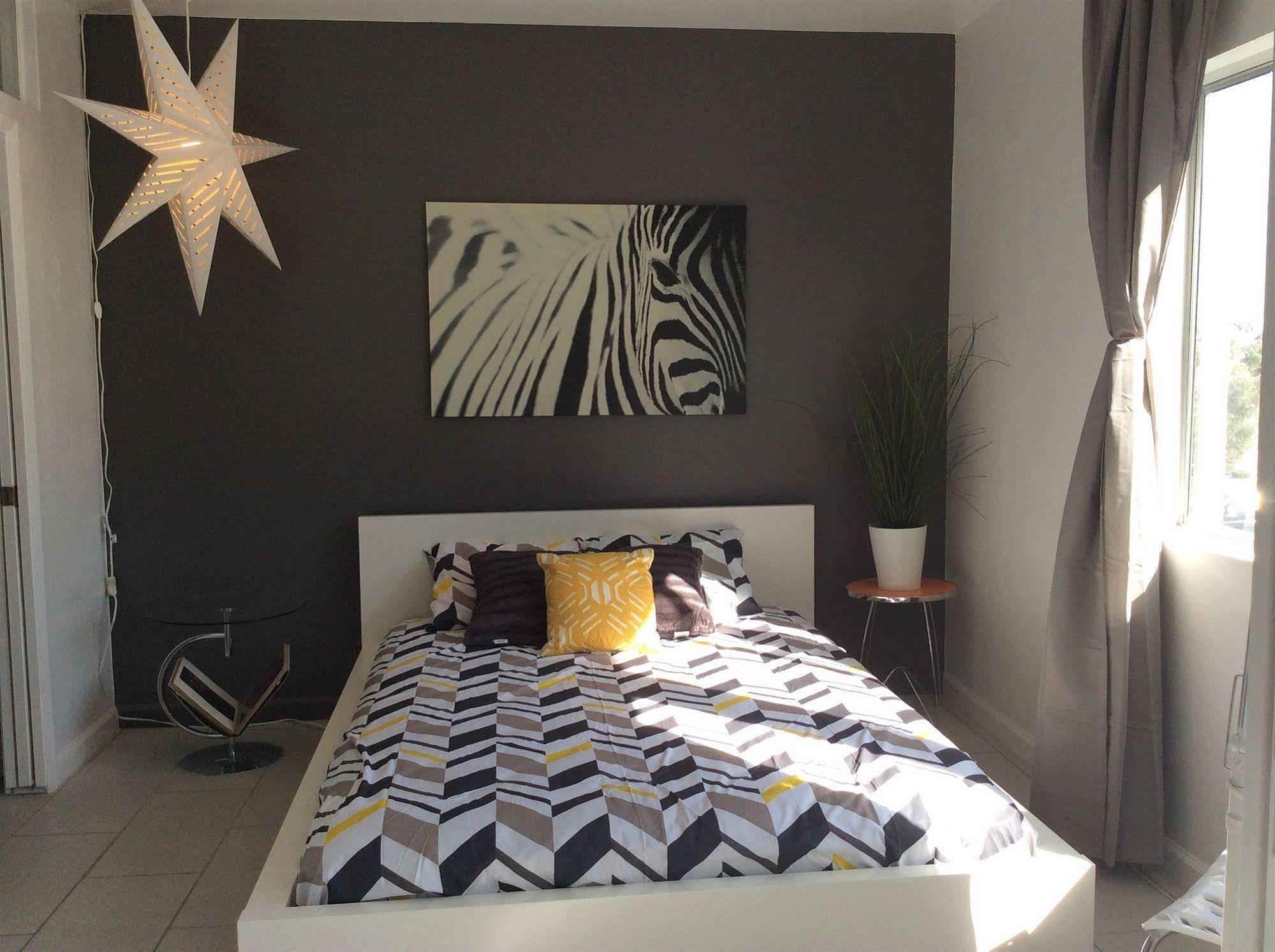 Modern Downtown Condo Palm Springs Esterno foto